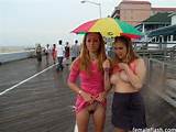 Flashing her pussy on the Boardwalk