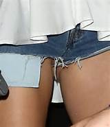 Oops! Miley Cyrus Shows Pussy Lips in Short Shorts! / Hot Legs