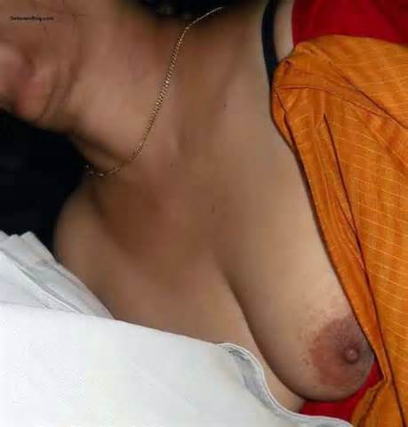 Desi Indian Bhabhi Getting Nude Showing Boobs Pornindia Daypink Com