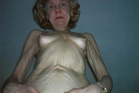 Very Skinny Old Amateur Granny Posing Naked Pichunter