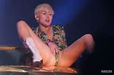 Miley Cyrus Sweet Ass Upskirt And Hot Legs On Stage Shots | Filmvz ...