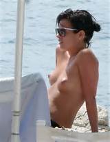 FREE NUDE CELEBS PICTURES, VIDEOS & MANY MORE: Lily Allen nip slip