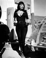 Faster pussycat, kill ! kill ! - Tura Satana Image 5 sur 9