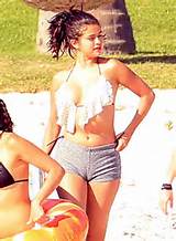 Selena Gomez yummy sweet puffy pussy lips â€“ #cameltoe #pussybulge # ...