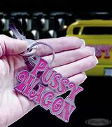 KILL BILL KEYCHAIN PUSSY WAGON - Keyrings buy now in the shop Close Up ...