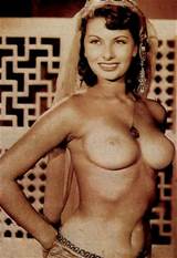 sophia-loren-nude-cut-era-lui-e1264810633880.jpg