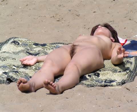 hairy beach pussy