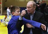 putin-pussy-riot-amnesty