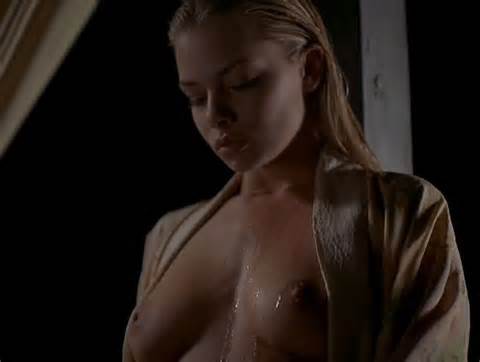 Jaime Pressly Nude Poison Ivy