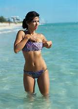Leilani Dowding Topless Bikini Beach Photos In Miami ...