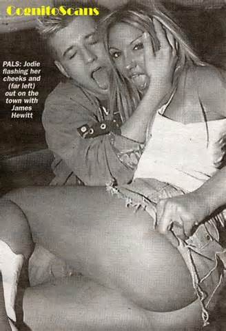 URL: http://www.oops-stars.com/bupskirt/JodieMarsh_0[01-99].jpg