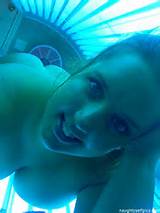 Naked Tanningbed Selfpics