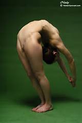 Nude Contortionist /Nude-gymnastics6