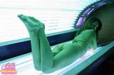 you on an inside reality tour of whats its like to be the tanning bed ...