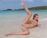 Sexy beach girl nude
