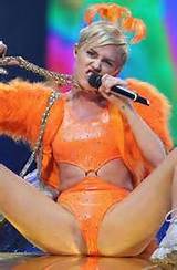 miley cyrus vagina